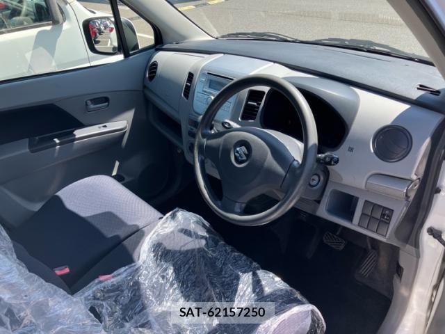 Suzuki WAGON R 2012-06 8039257-11