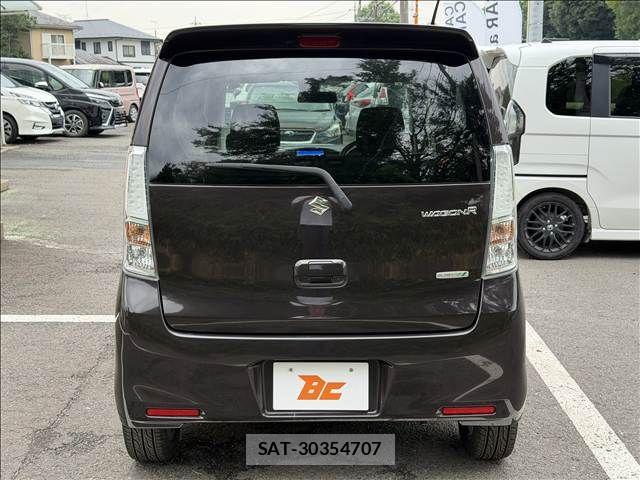 Suzuki WAGON R 2013-08 8039253-22