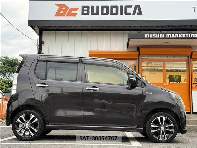 Suzuki WAGON R 2013-08 8039253-6