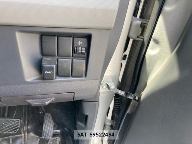 Suzuki WAGON R 2007-02 8076178-12