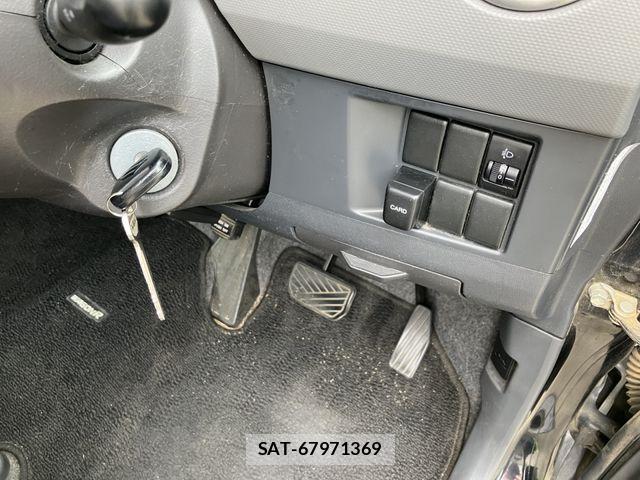 Suzuki WAGON R 2007-01 8102780-6
