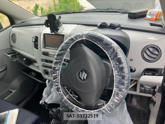 Suzuki WAGON R 2011-12 8102787-9