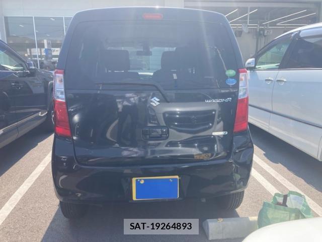 Suzuki WAGON R 2015-12 8102781-9