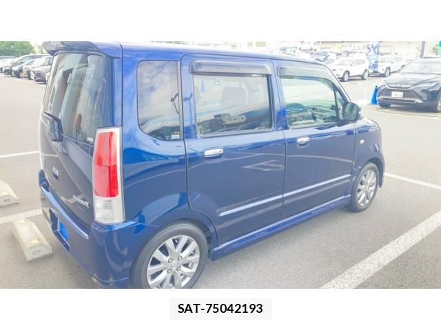Suzuki WAGON R 2008-07 8102782-8