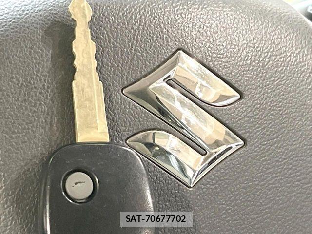 Suzuki WAGON R 2013-06 8102774-7