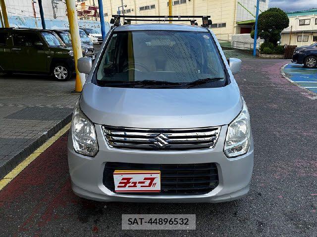 Suzuki WAGON R 2014-04 8102779-12