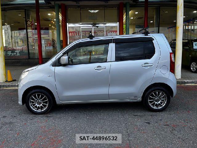 Suzuki WAGON R 2014-04 8102779-14