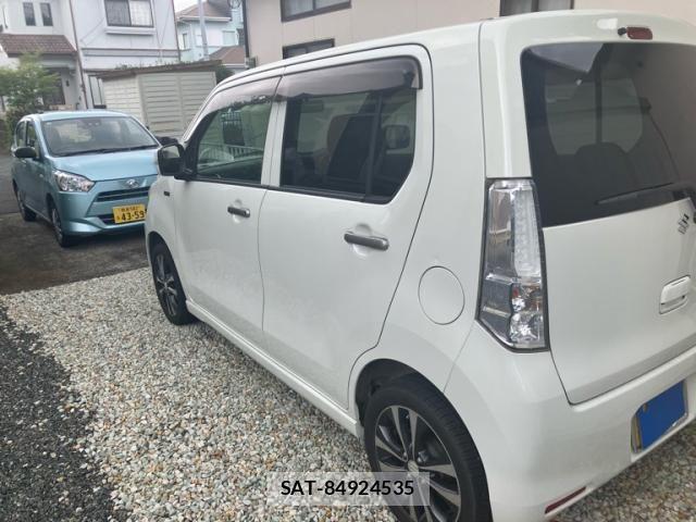 Suzuki WAGON R 2013-09 8133065-3