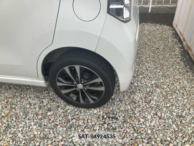 Suzuki WAGON R 2013-09 8133065-6