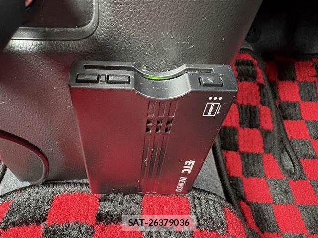 Suzuki WAGON R 2017-09 8133049-29