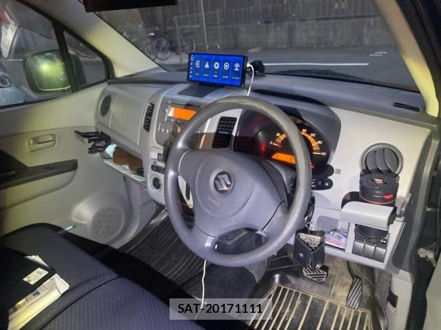 Suzuki WAGON R 2011-07 8133082-11