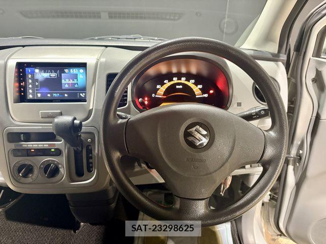 Suzuki WAGON R 2012-07 8133063-16