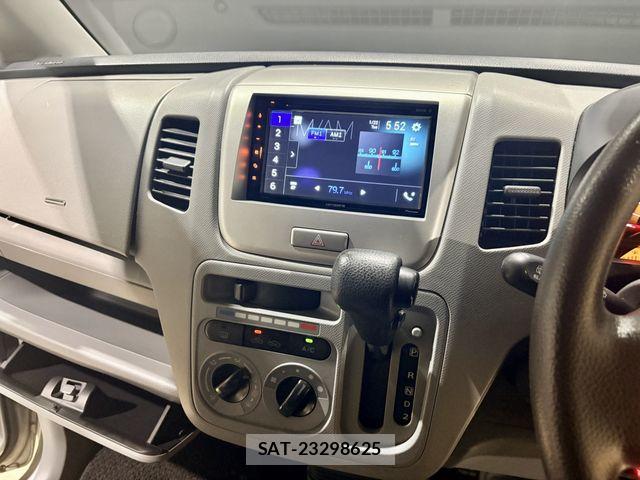 Suzuki WAGON R 2012-07 8133063-18