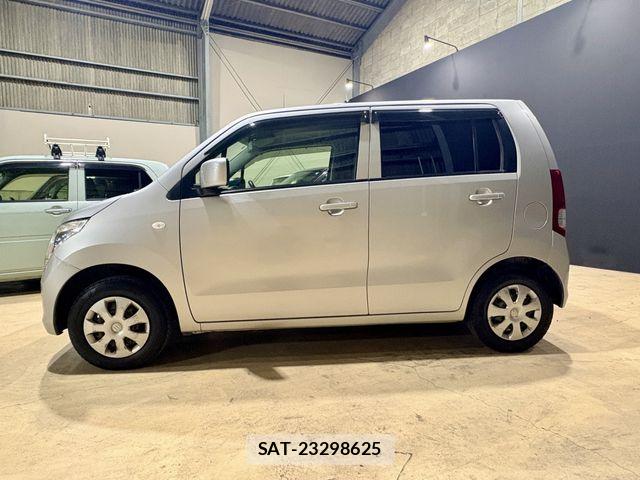 Suzuki WAGON R 2012-07 8133063-2