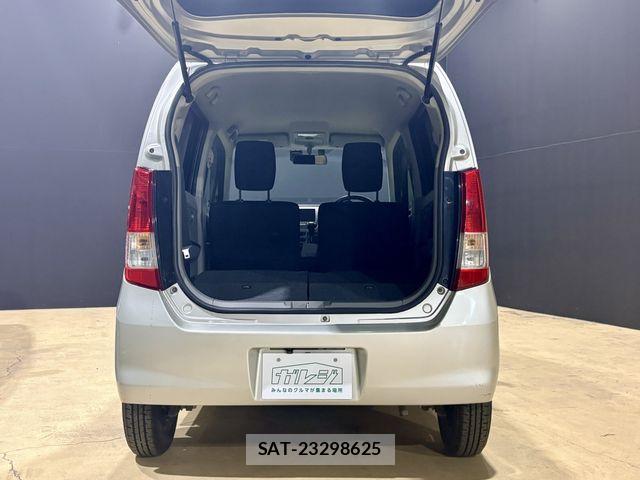 Suzuki WAGON R 2012-07 8133063-6