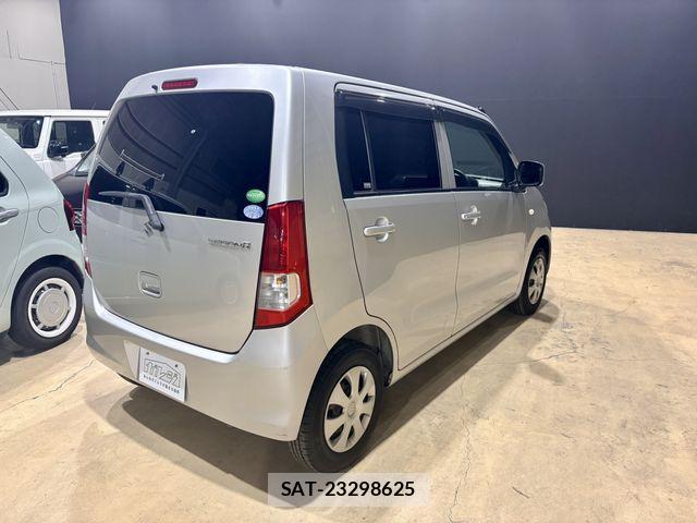 Suzuki WAGON R 2012-07 8133063-7