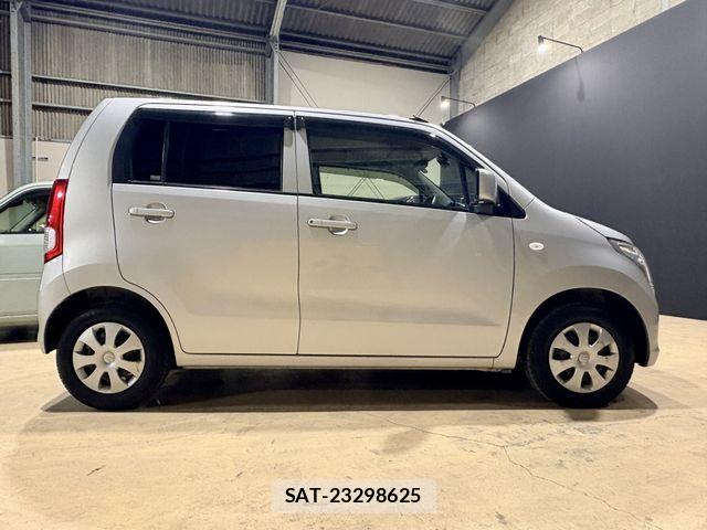 Suzuki WAGON R 2012-07 8133063-8