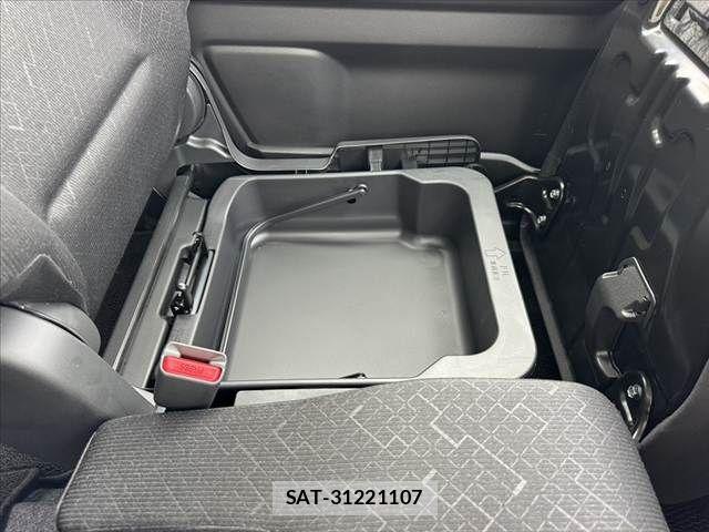 Suzuki WAGON R 2026-04 8133043-4