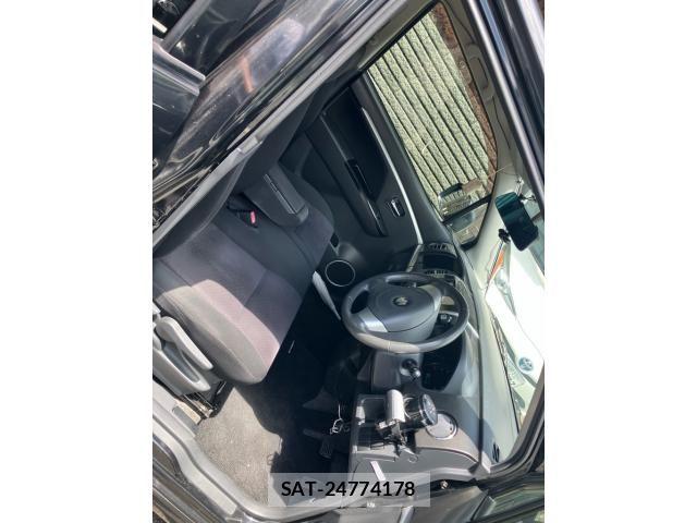 Suzuki WAGON R 2012-03 8133085-13