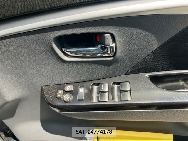 Suzuki WAGON R 2012-03 8133085-7