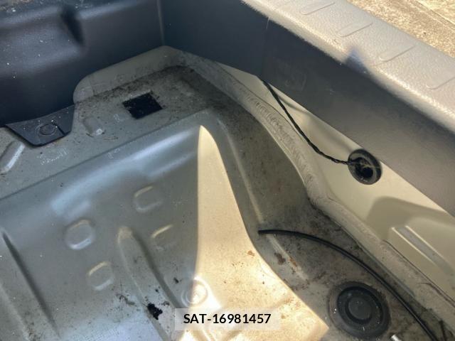 Suzuki WAGON R 2013-09 8133080-26