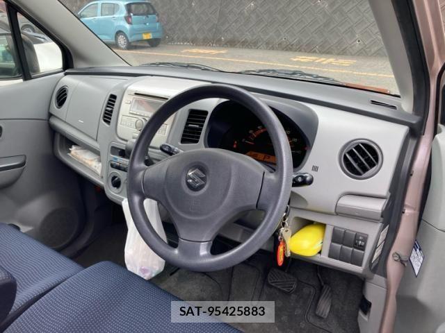 Suzuki WAGON R 2010-02 8133064-13