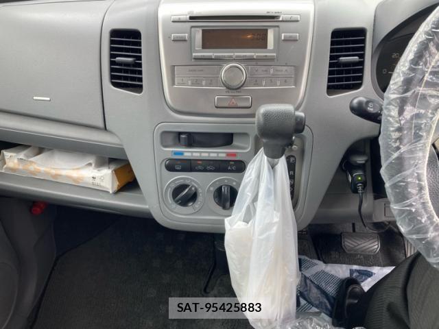 Suzuki WAGON R 2010-02 8133064-19
