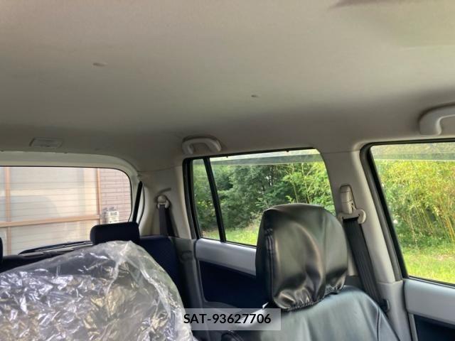 Suzuki WAGON R 2012-04 8147019-16