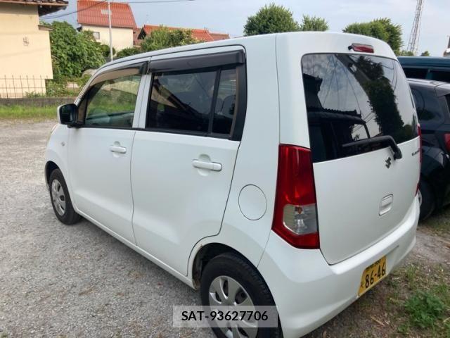 Suzuki WAGON R 2012-04 8147019-4