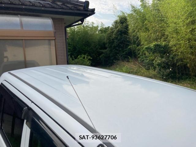 Suzuki WAGON R 2012-04 8147019-5