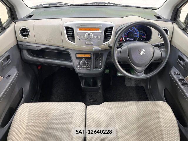Suzuki WAGON R 2014-08 8159546-1