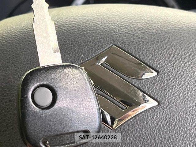 Suzuki WAGON R 2014-08 8159546-4
