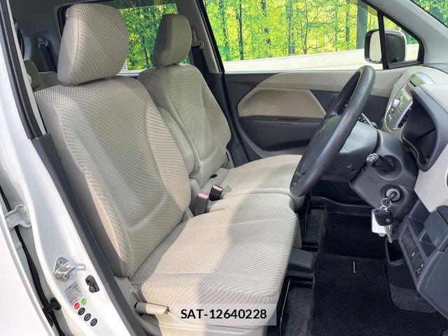 Suzuki WAGON R 2014-08 8159546-7