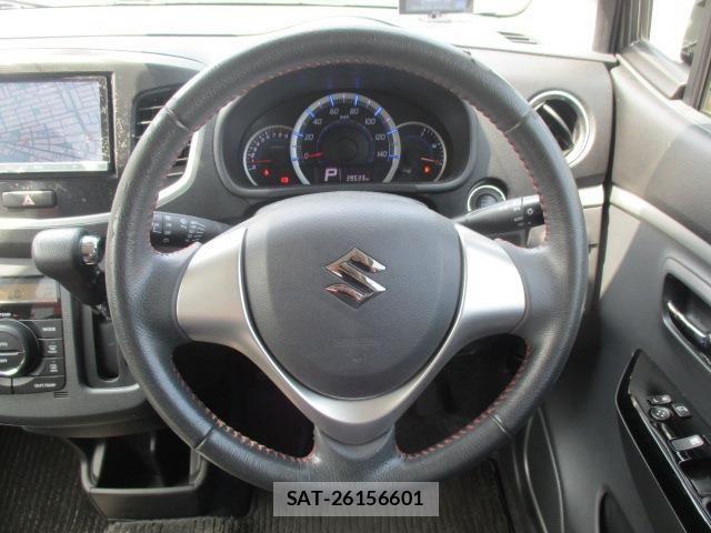 Suzuki WAGON R 2013-08 8159545-28