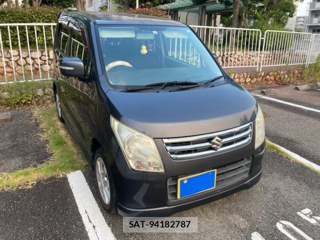 Suzuki WAGON R 2010-05 8211076-3