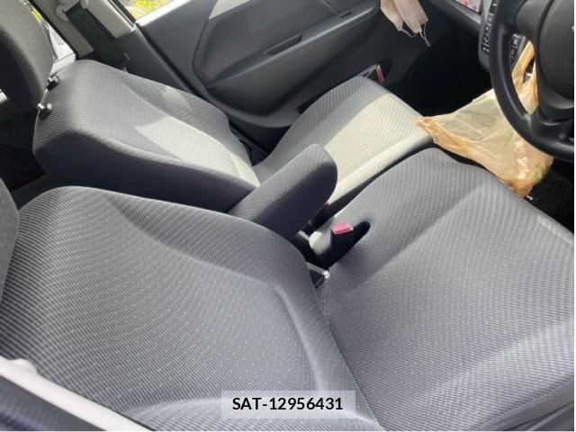 Suzuki WAGON R 2015-01 8211069-14