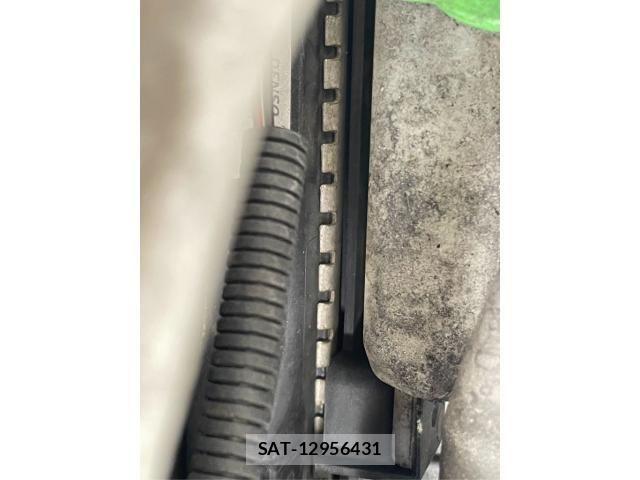 Suzuki WAGON R 2015-01 8211069-22