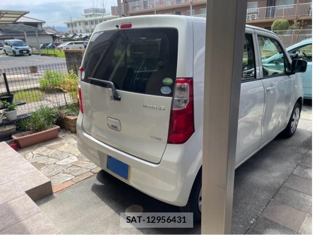 Suzuki WAGON R 2015-01 8211069-6