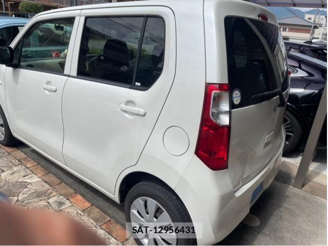 Suzuki WAGON R 2015-01 8211069-7