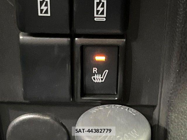 Suzuki WAGON R 2023-11 8211045-5