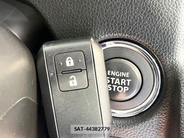 Suzuki WAGON R 2023-11 8211045-6