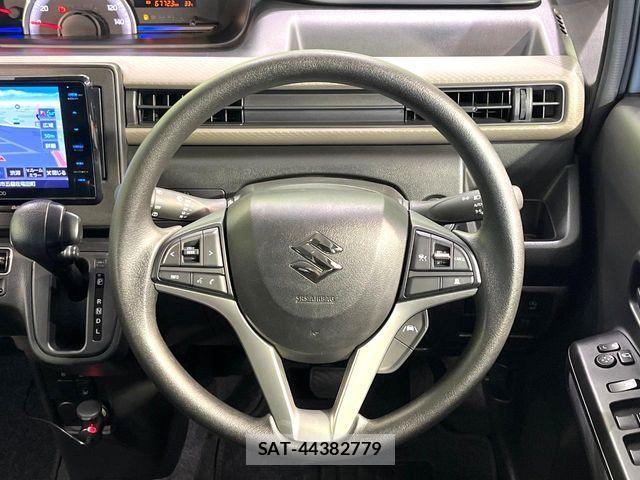 Suzuki WAGON R 2023-11 8211045-7