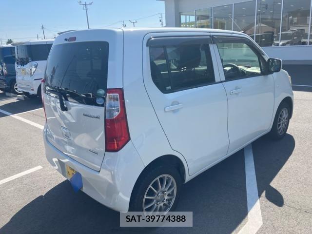 Suzuki WAGON R 2015-09 8211071-2
