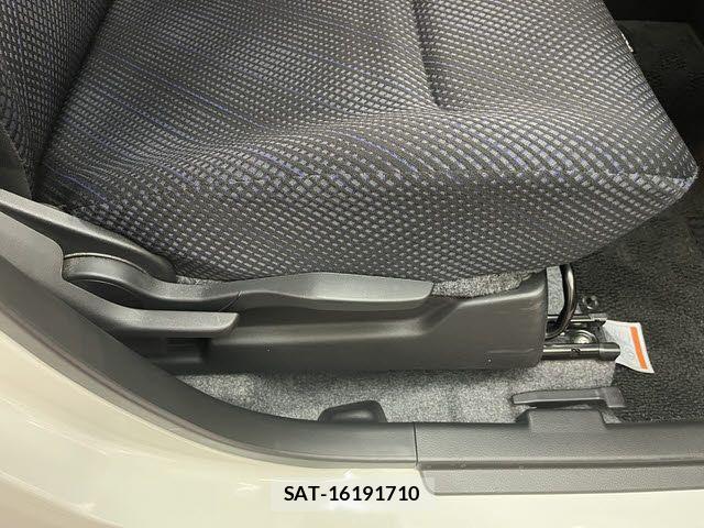 Suzuki WAGON R 2017-09 8211047-15