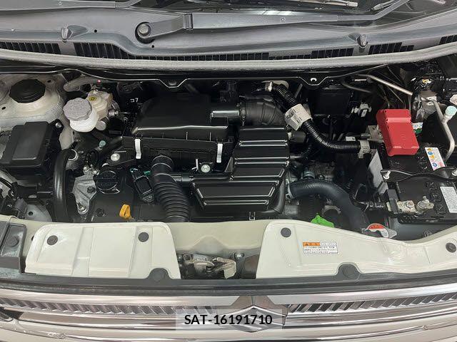 Suzuki WAGON R 2017-09 8211047-27