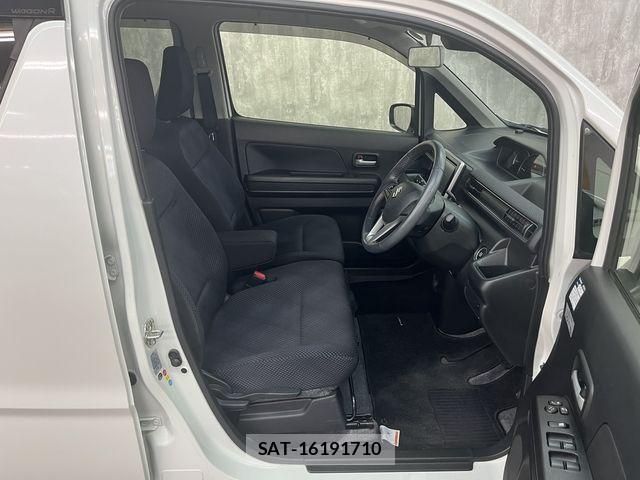 Suzuki WAGON R 2017-09 8211047-3