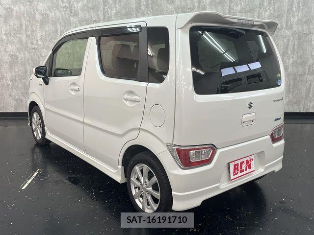Suzuki WAGON R 2017-09 8211047-8