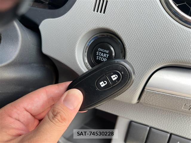 Suzuki WAGON R 2010-12 8211072-15
