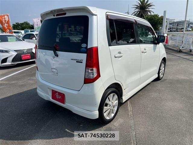 Suzuki WAGON R 2010-12 8211072-5