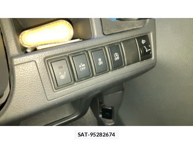 Suzuki WAGON R 2014-11 8211068-9
